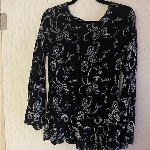Black Long Sleeve Blouse - Picture 1 of 3